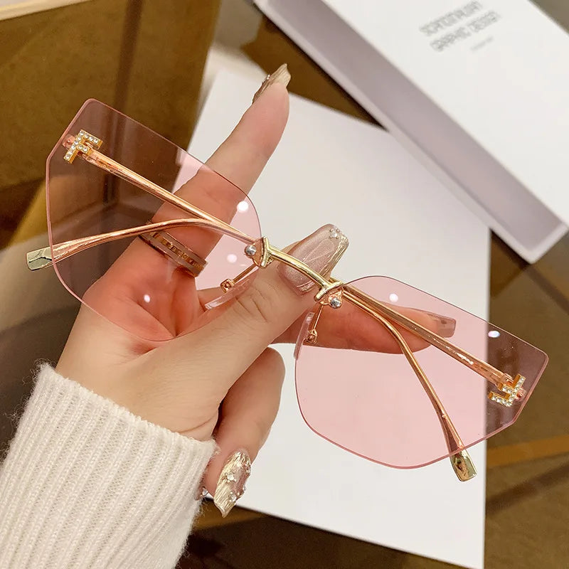 New letter inlaid diamond sunglasses for women with a sense of luxury,