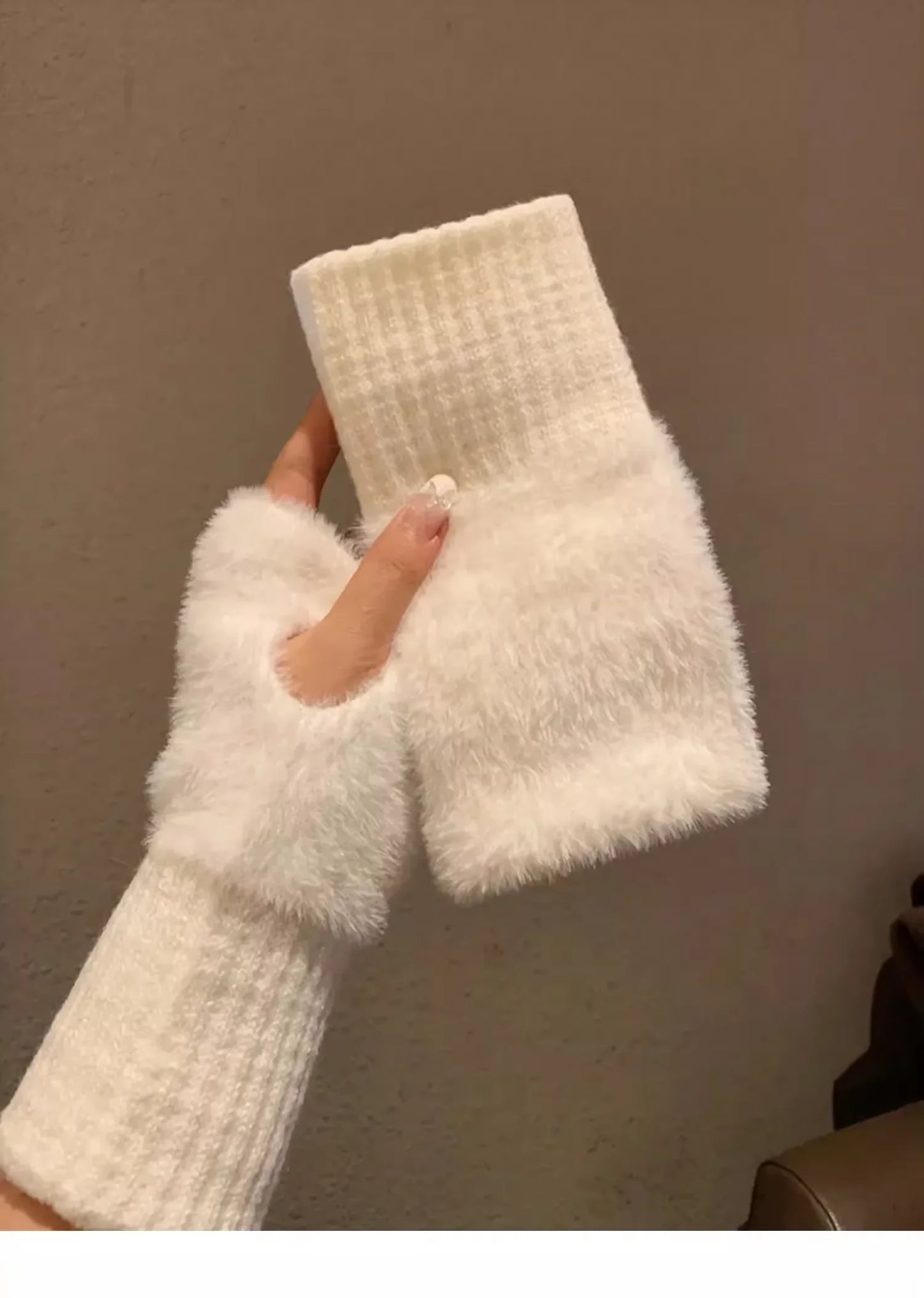 Women's winter gloves, thickened men's outdoor cycling gloves, connected finger gloves, half finger gloves, cotton new style