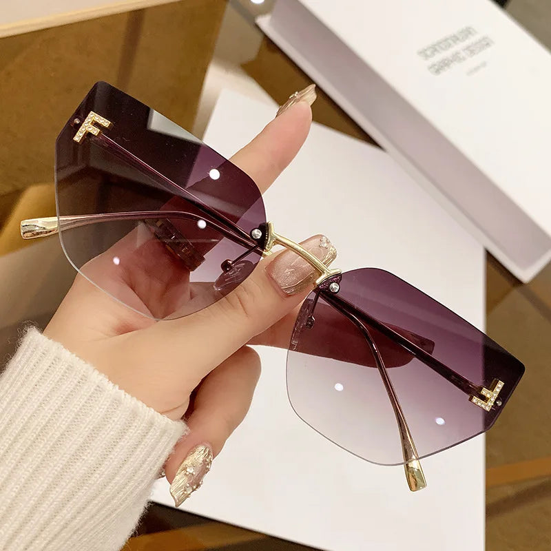 New letter inlaid diamond sunglasses for women with a sense of luxury,