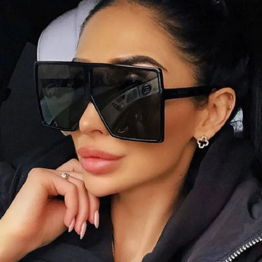 Woman Black Fashion Square Sun Glasses